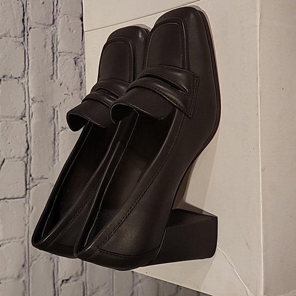 Lola Cruz Loafers - Picture 1 of 8